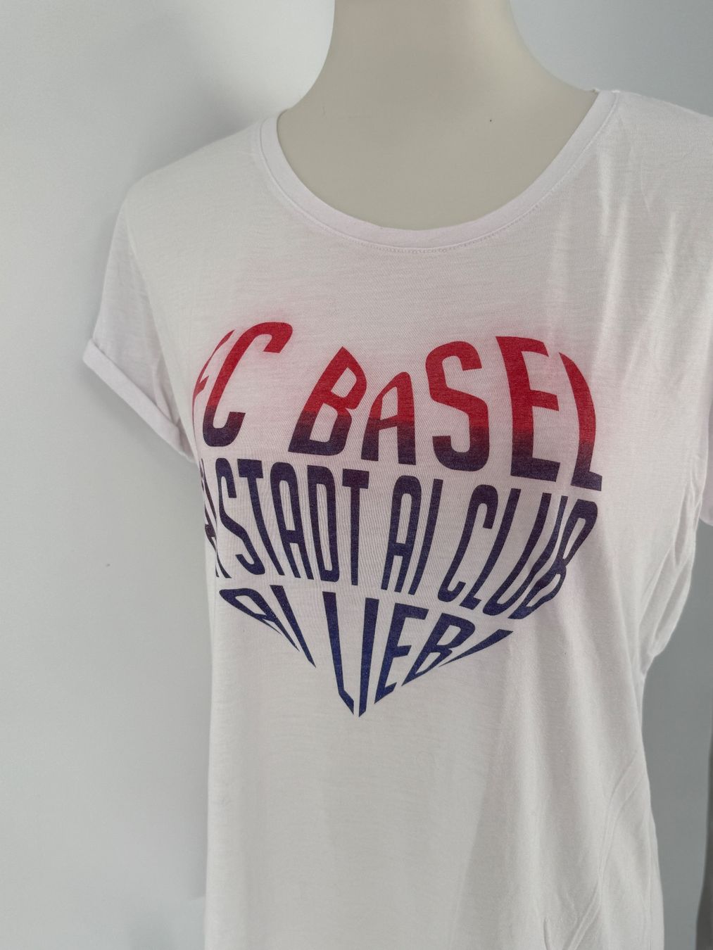 FC Basel T-shirt: FC Basel Shirt Gr. XL – Usato da Auenstein venduto da moin. 2