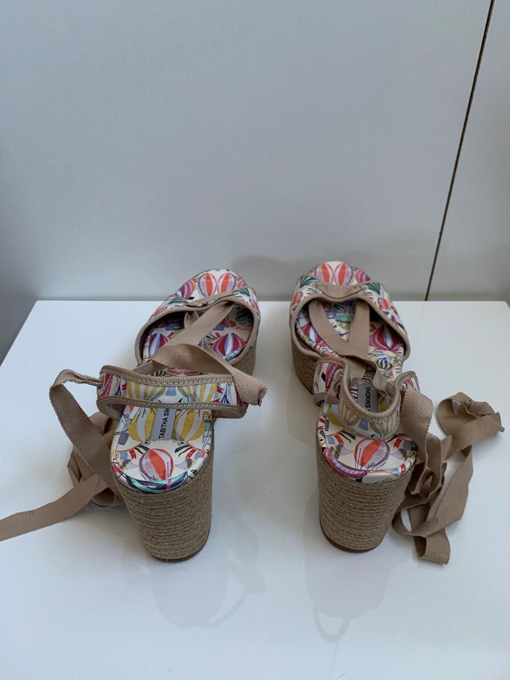 Scarpe da donna: TABITHA SIMMONS: Neue exklusive bunte Plateau-Sandale, 39 – Nuovo (secondo la descrizione) da Luzern venduto da paulablue 5