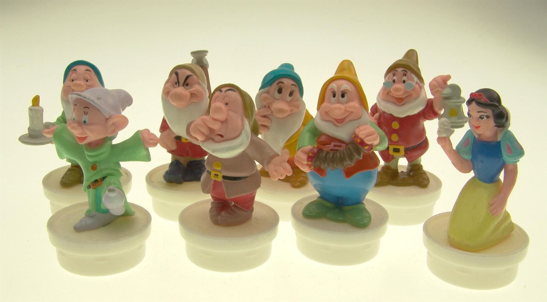 Disney Figuren: Schneewittchen + die 7 Zwerge Disney – Gebraucht aus Langenthal von TolleGeschenke2026 1