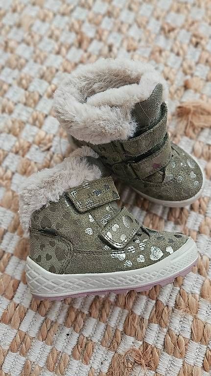 Superfit Scarpe per ragazze: Winterstiefel Superfit Leder Gr.24 – Usato da Strengelbach venduto da Ciinci