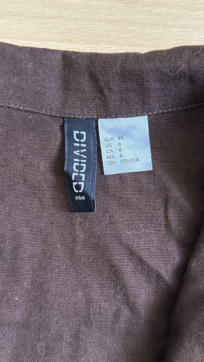 H&M Camicette: H&M Bluse Kurzarm Braun – Usato da Romanshorn venduto da Butterdog 1