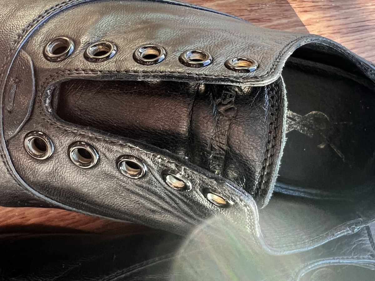 Saint Laurent Scarpe da uomo: Yve Saint Laurent shoes EU40 – Usato da Lausanne venduto da Nat_Sha 1
