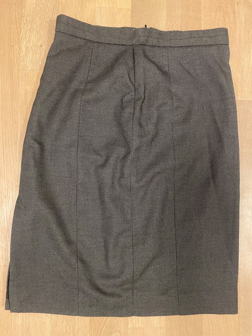 Completi, tute sportive e funzionali: eleganter Damen 3-teiler Marke Mango – Usato da Gerolfingen venduto da Aja1 2