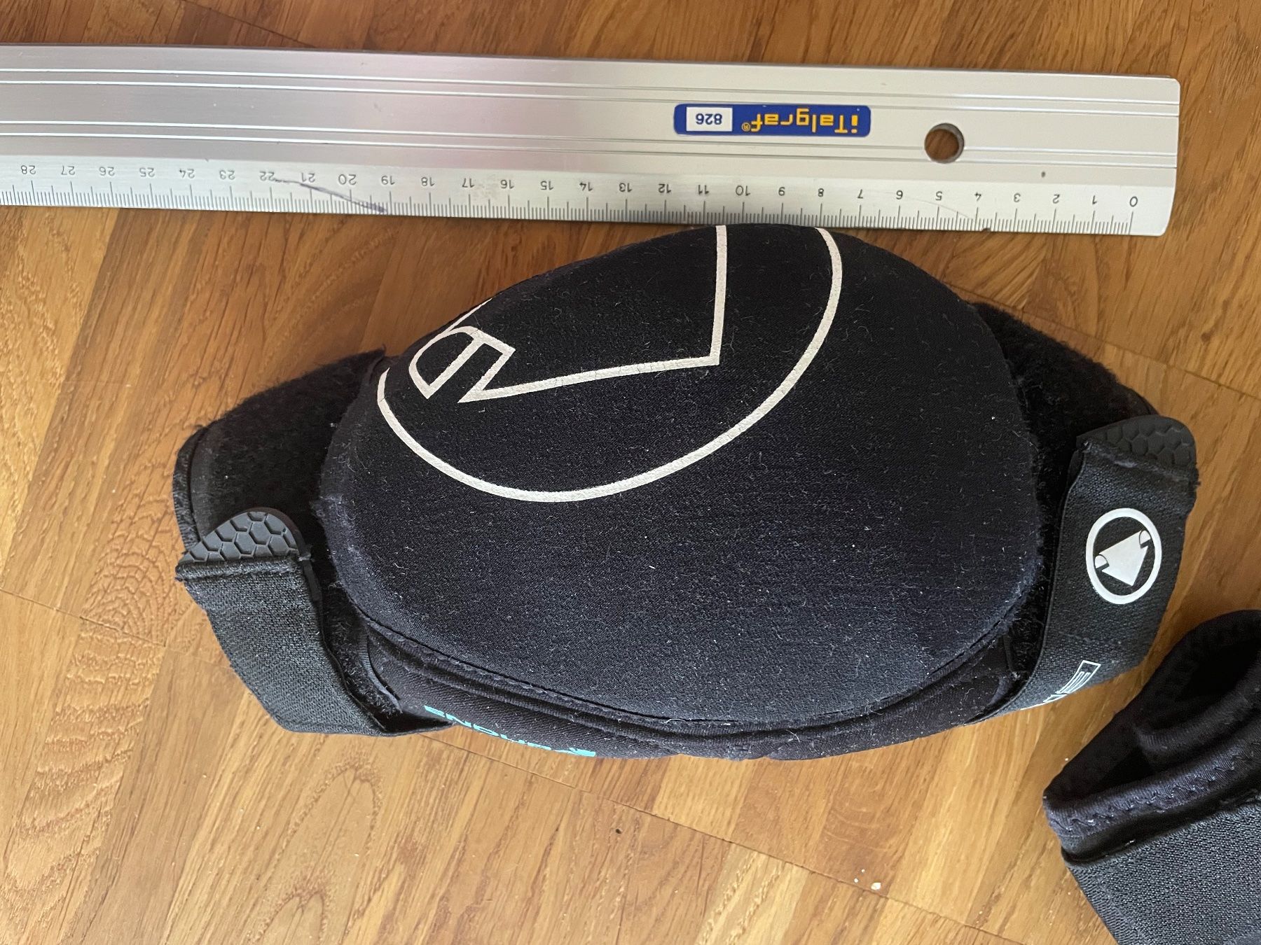 Endura Protezioni & Imbottiture: Endura SingleTrack Knieschoner/Ellenbogenschoner Set – Usato da Männedorf venduto da bluebird35 7