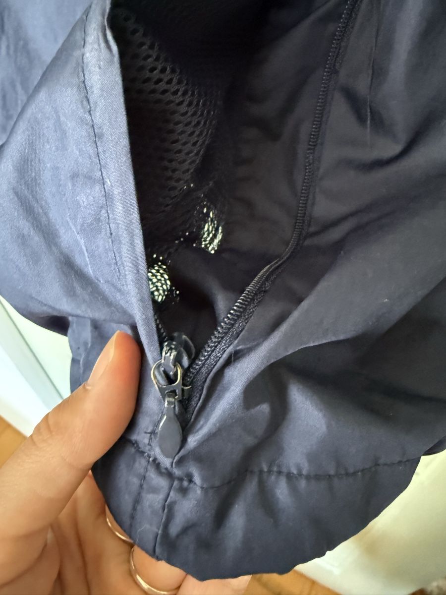 Nike Vestes: Lässige Nike Jacke – D'occasion à Langenthal par Nina_Leonie 7