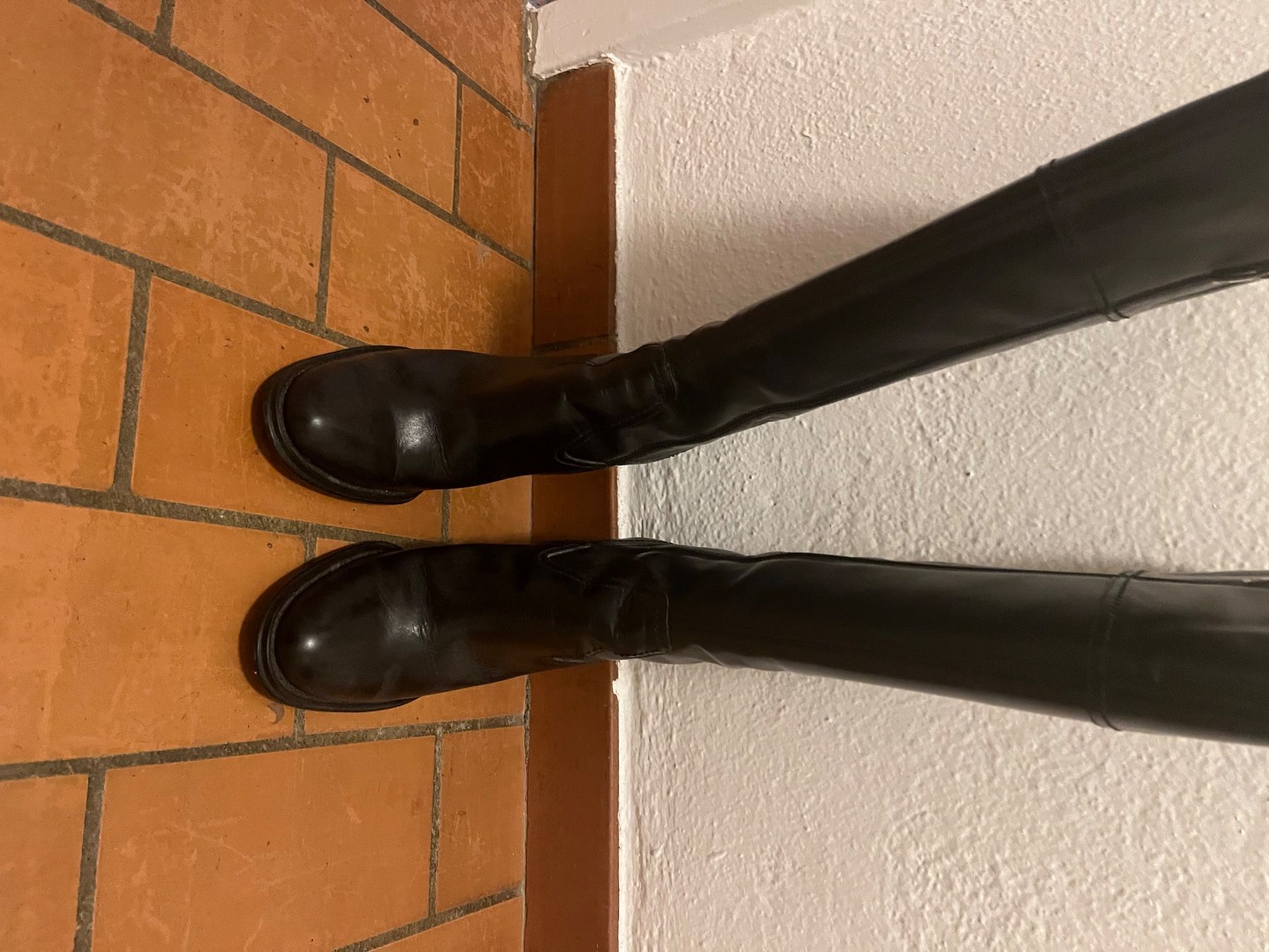 Scarpe da donna: Schwarze Lederstiefel Gr. 38 Bata – Usato da Zürich venduto da Carlo05101971 5