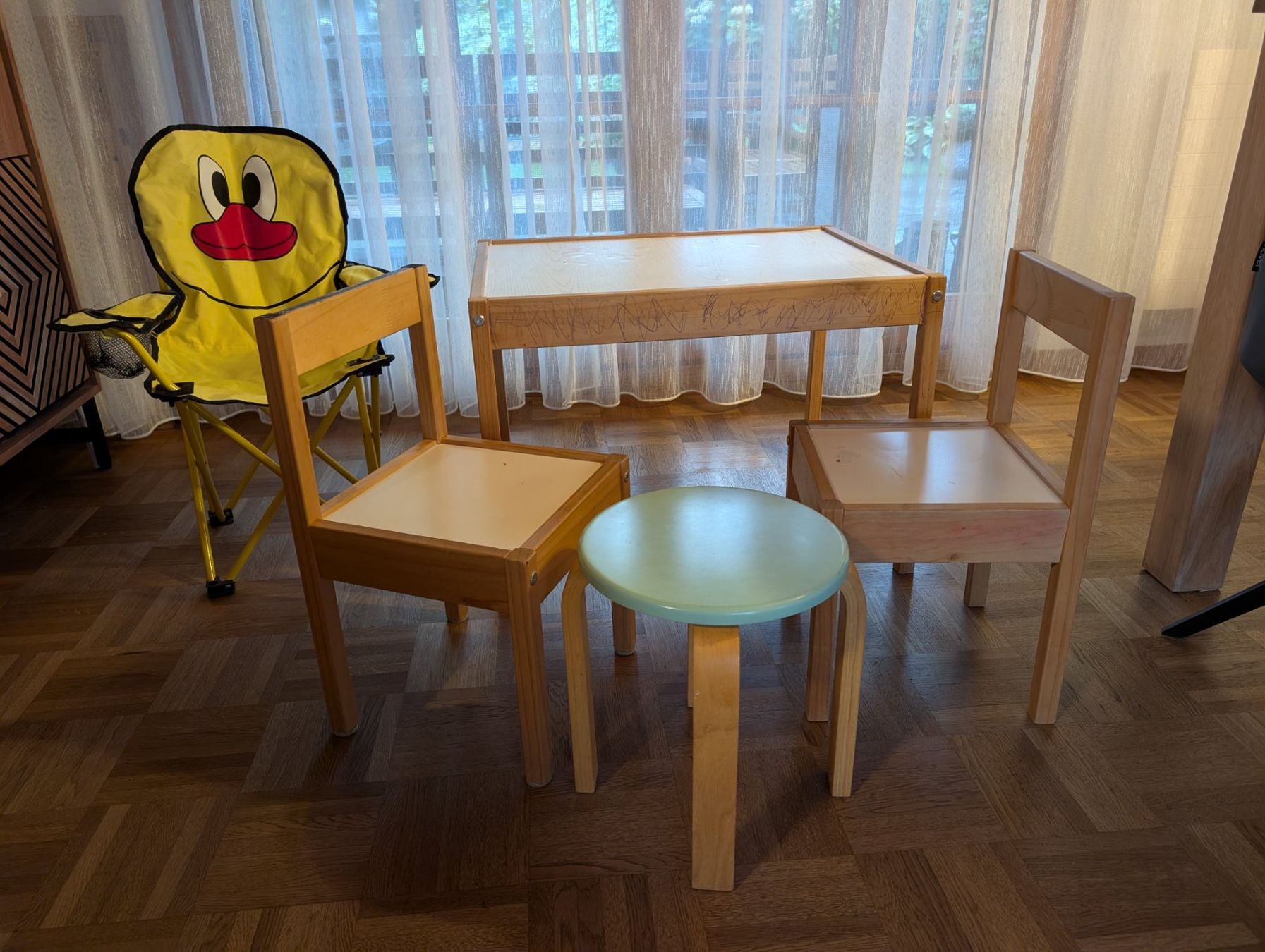 Ikea Set di tavolo e panche: Tisch und Stühle – Usato da Wilen b. Wollerau venduto da ela_r8zl