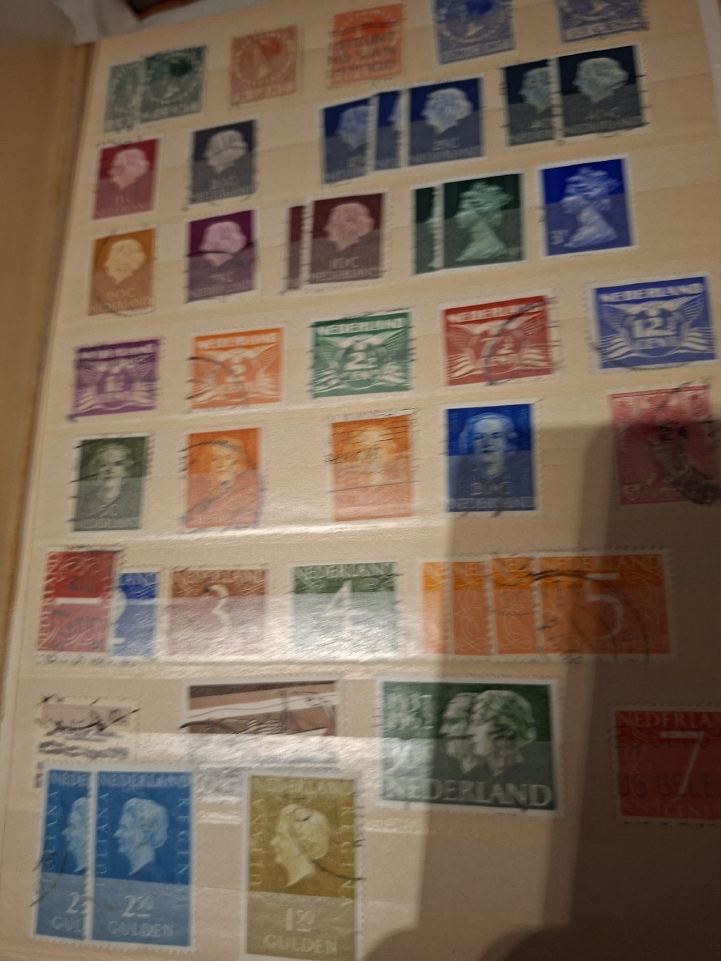 Tutti i francobolli: Briefmarken Album diverser Länder – Usato da Balgach venduto da SIMEON27 7
