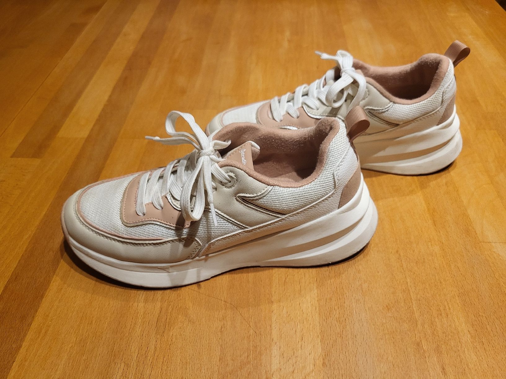 Stradivarius Scarpe da donna: Stradivarius Schuhe grösse 38 – Usato da Zunzgen venduto da tir_2gh6 2