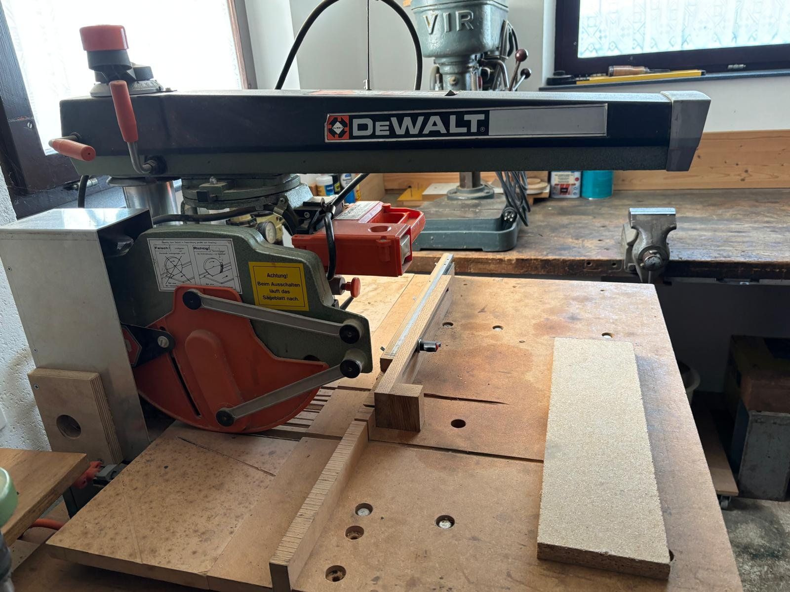 Dewalt Seghe: DeWalt Fräse – Usato da Fehren venduto da Haendebaum 4
