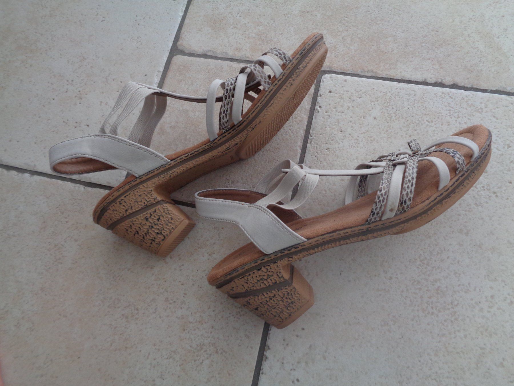 Scarpe da donna: Sandalen  Grösse 39 – Nuovo (secondo la descrizione) da Kreuzlingen venduto da Robi-2003 2