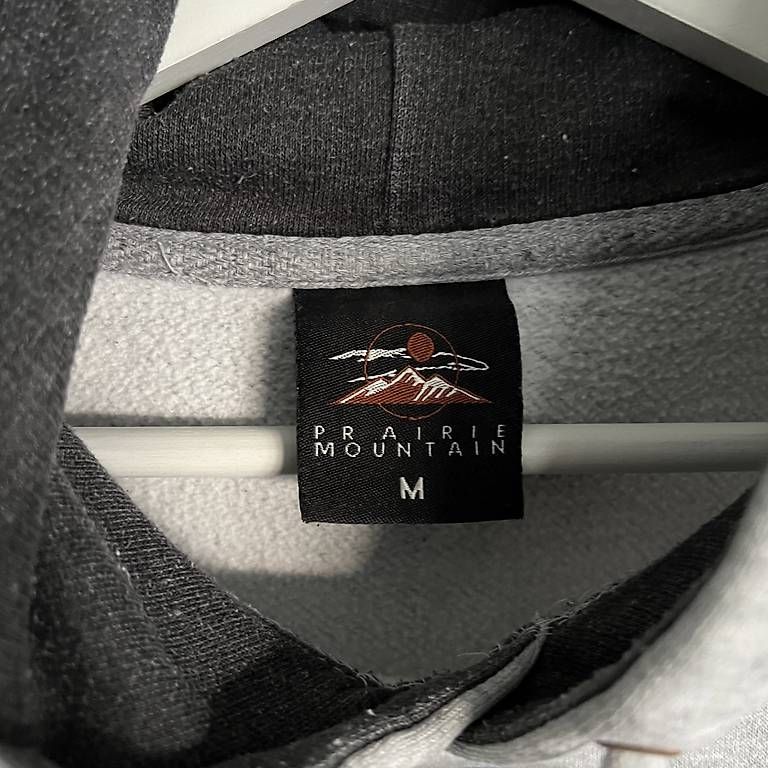 Maglioni & Felpe: Grauer NASA Pullover, Grösse M – Usato da Neerach venduto da twerner1 2