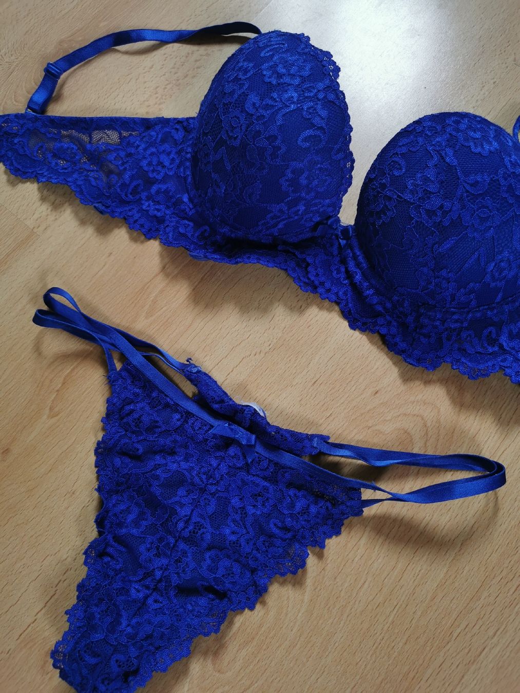 Sonstige Unterwäsche: Spitze BH Set, Grösse 75C  Royalblau! – Neu (gemäss Beschreibung) aus Balsthal von Leila_Luna 1