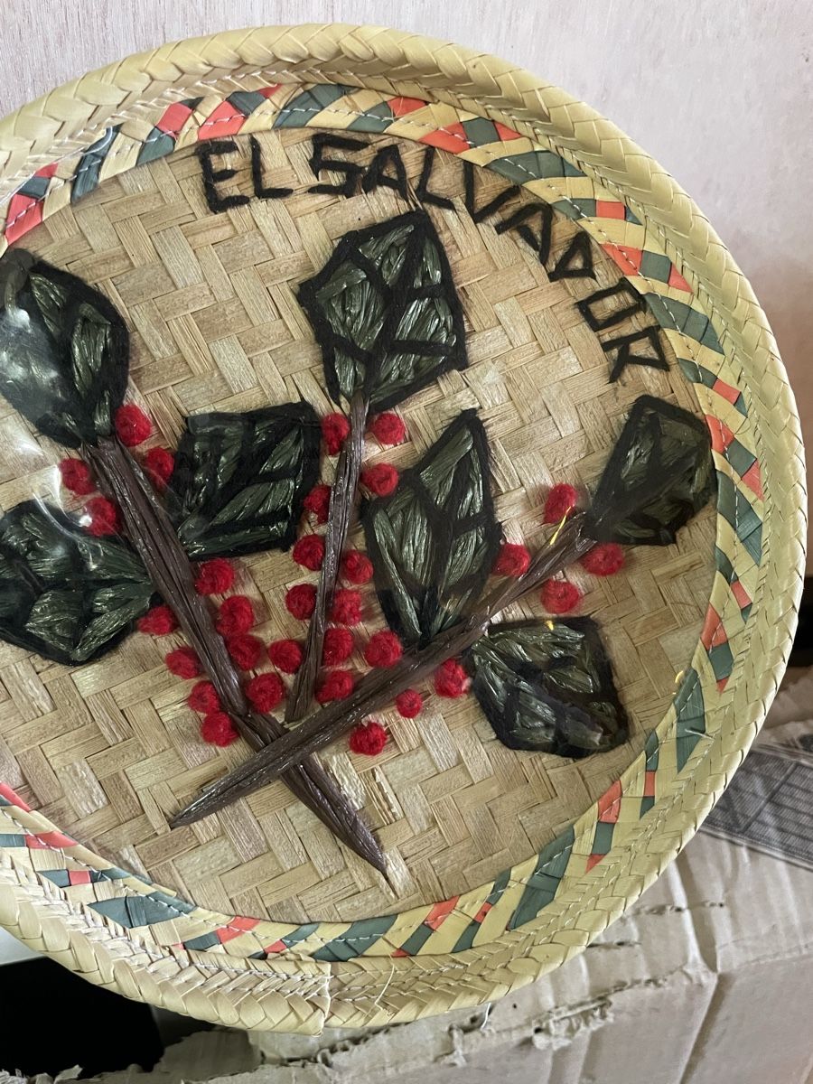 Tutti i francobolli: Körbchen aus El Salvador – Usato da Wattwil venduto da Weinachtsmann 1