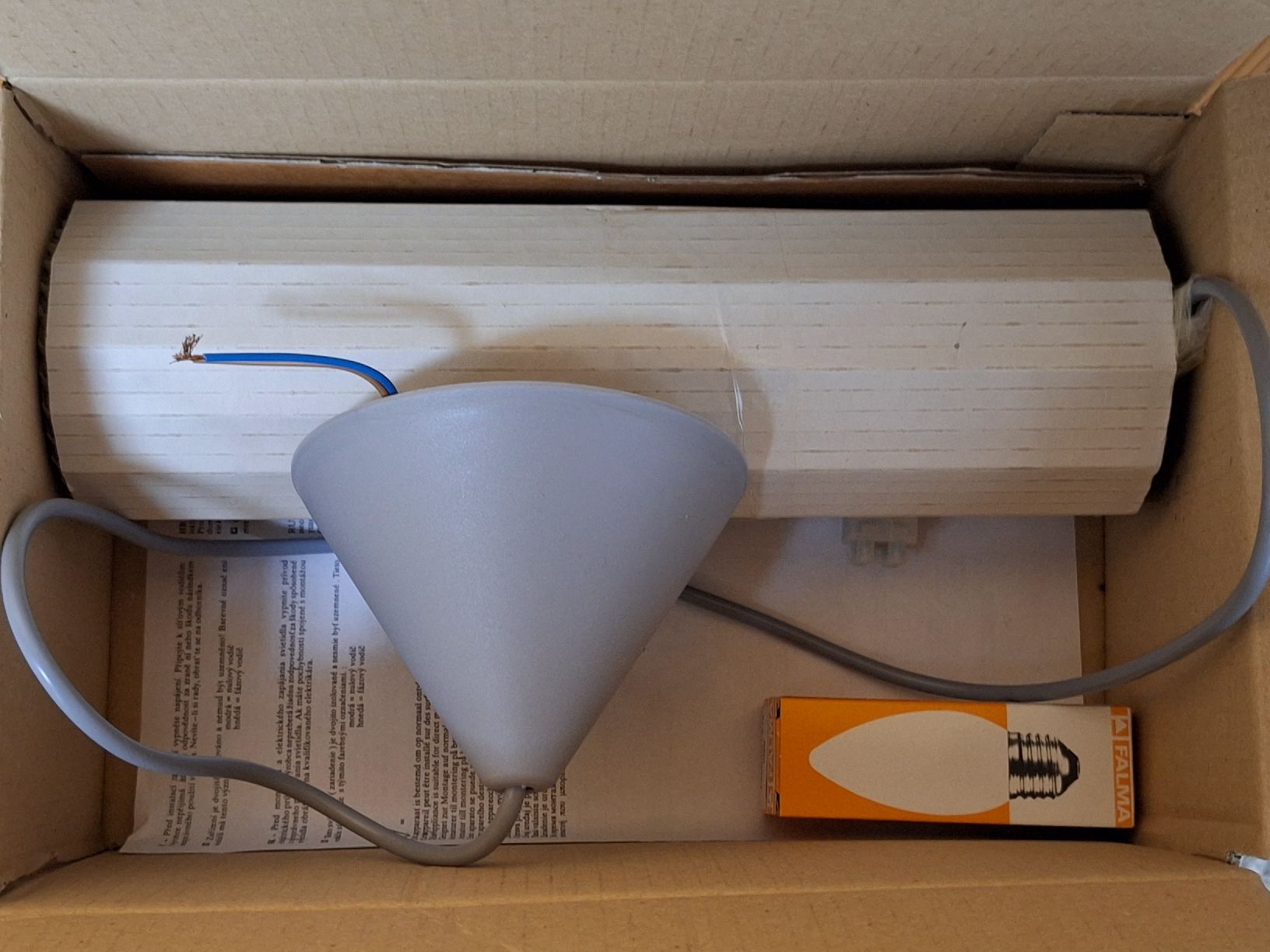 Lampadari & plafoniere: Pendelleuchte, gelbe Flasche – Nuovo (secondo la descrizione) da Niederglatt ZH venduto da Moeb-7 5