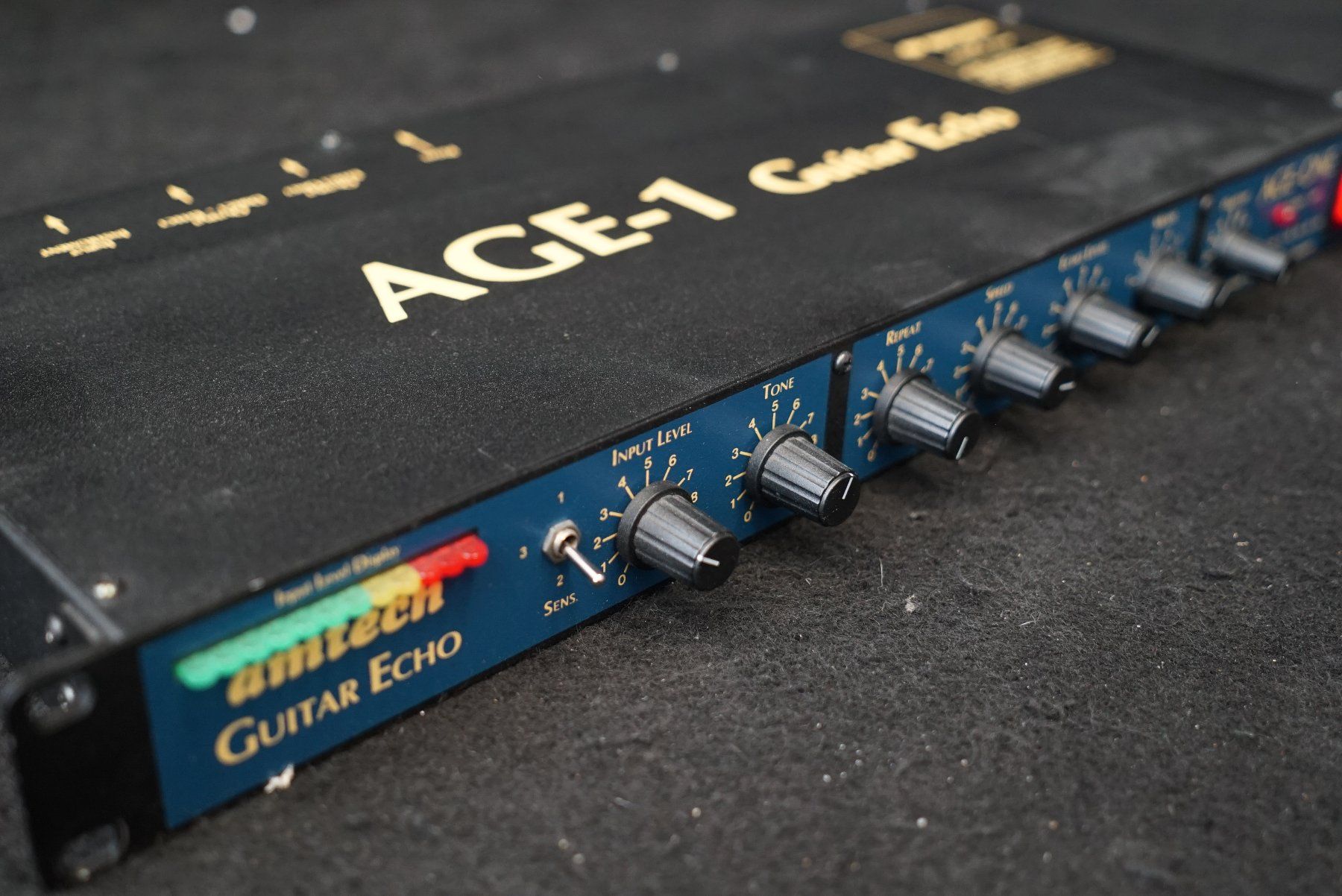 Instruments de musique: AmTech Age-One Guitar Echo Effects Processor – D'occasion à Ortschwaben par Musictrade 4