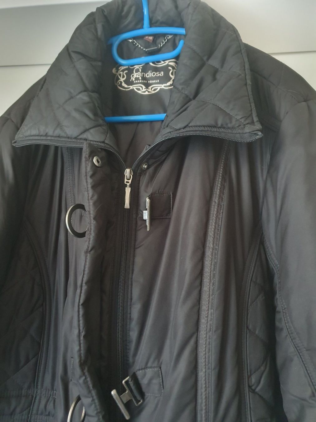 C&A Cappotti: Lässiger schwarzer Kurzmantel Gr. 48 – Usato da Zweidlen venduto da Shubli 3