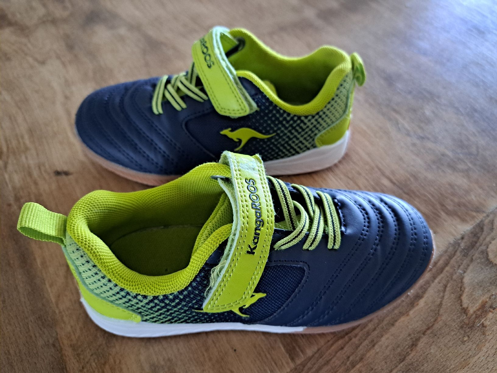 Chaussures garçon: chaussures intérieures 28 – D'occasion à Mont-sur-Lausanne par NikiMar86 1