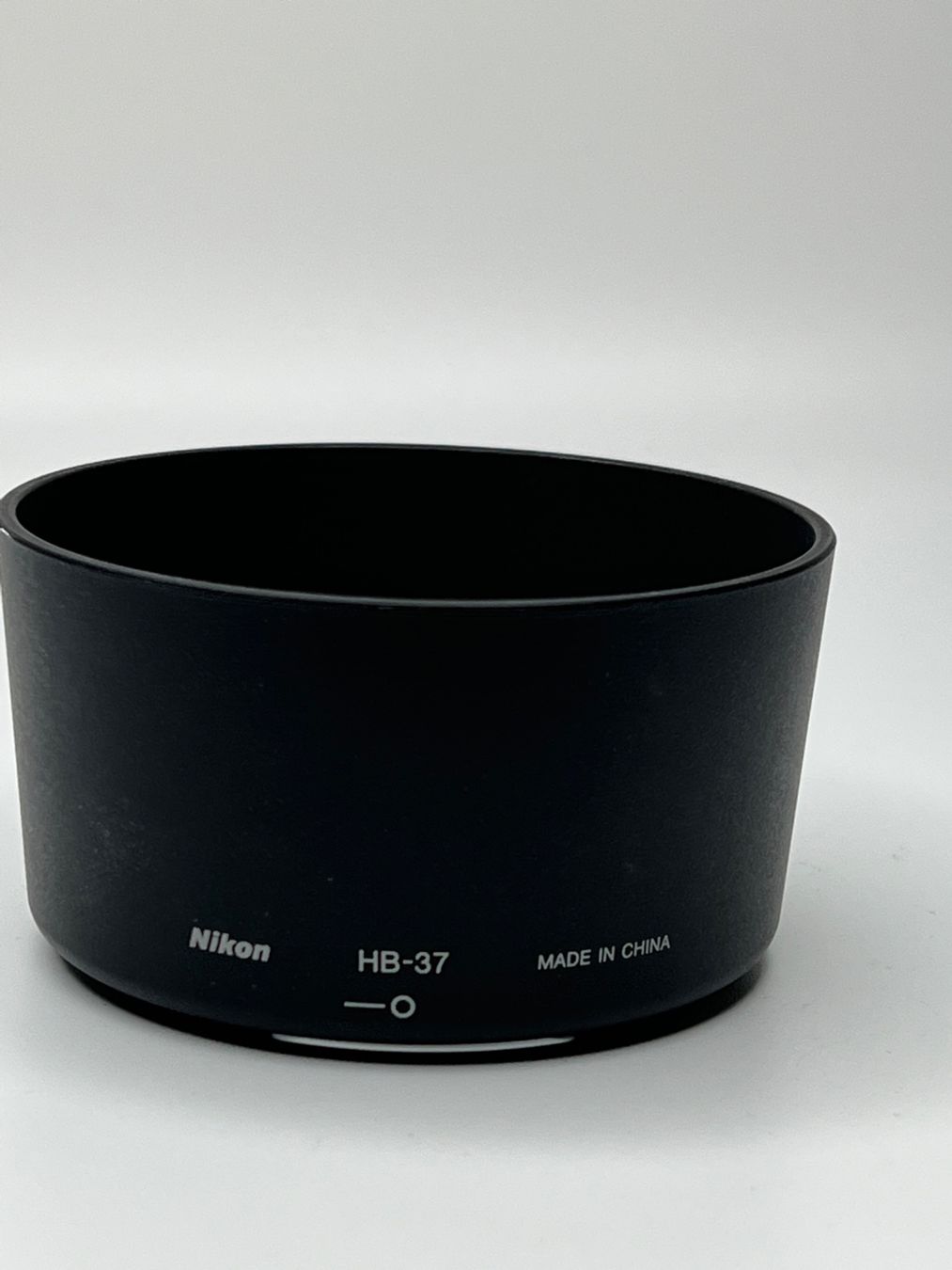 Nikon Obiettivi: Nikon HB-37 HB 37 Sonnenblende Objektiv – Usato da zuchwil venduto da solotin74