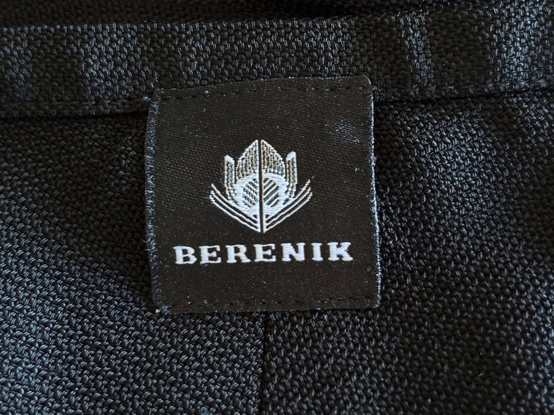 Hosen: BERENIK Schwarze Hose mit Seitenschlitzen – Gebraucht aus Zürich von missmodernage 8