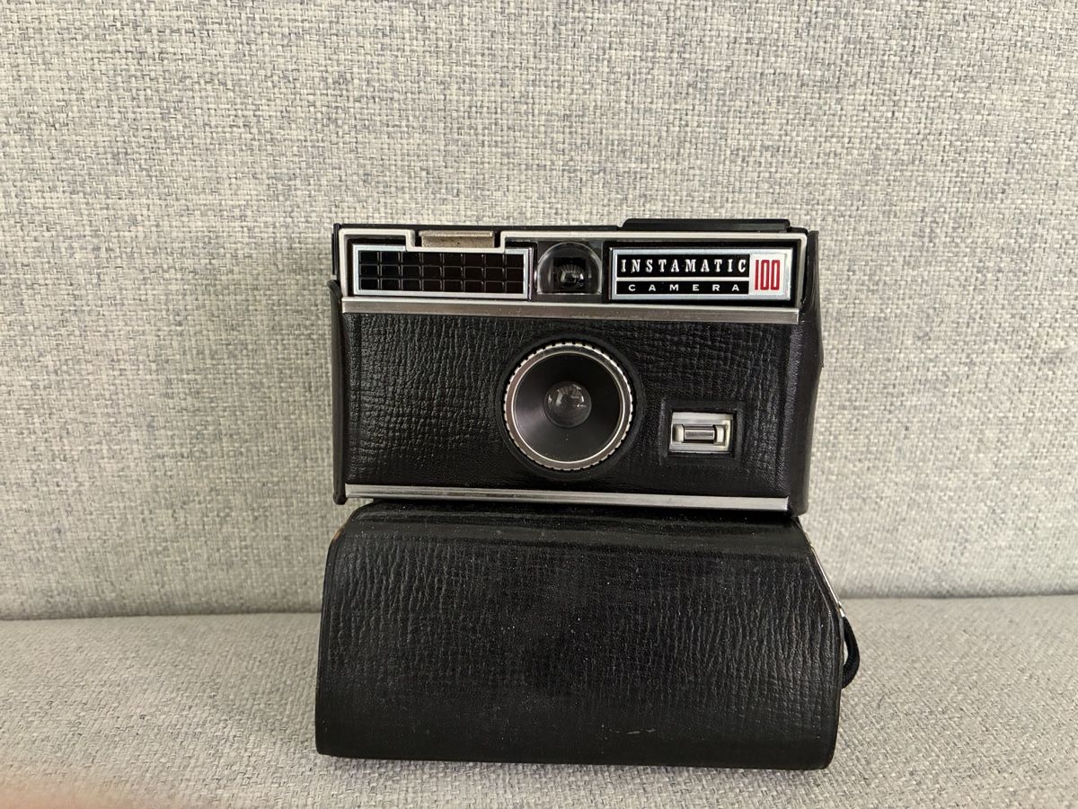 Kodak Kamera: Kodak Instamatic 100 – Gebraucht aus Locarno von lar_p6yw