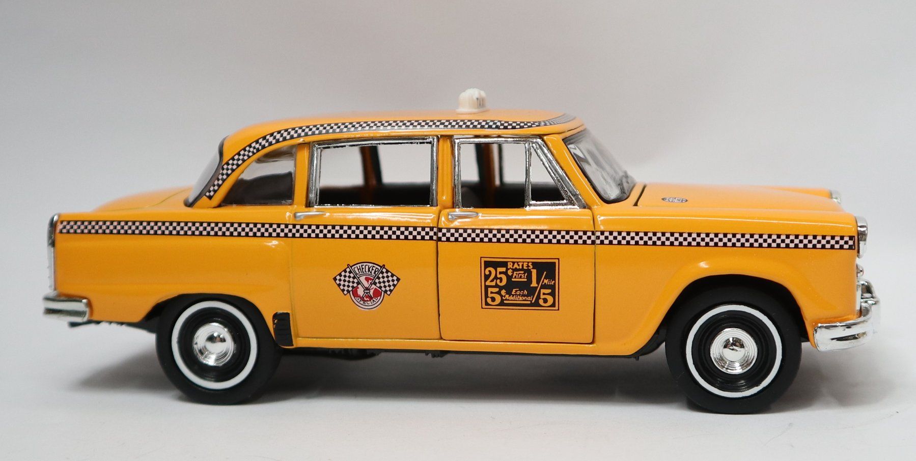 Voitures modèles: 1963 Checker Taxi unbespielt – Neuf (Voir description) à Eschenbach SG par Astalavista 3