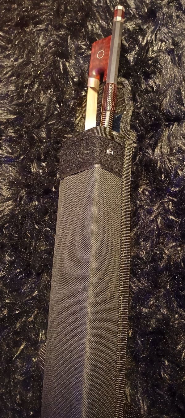 Musikinstrumente: Arcus T6 Cellobogen Carbon 935 Silber neuwertig – Neu (gemäss Beschreibung) aus Gossau ZH von GimK_4er