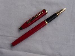 Stylo de prestige CROSS en laque rouge. Neuf