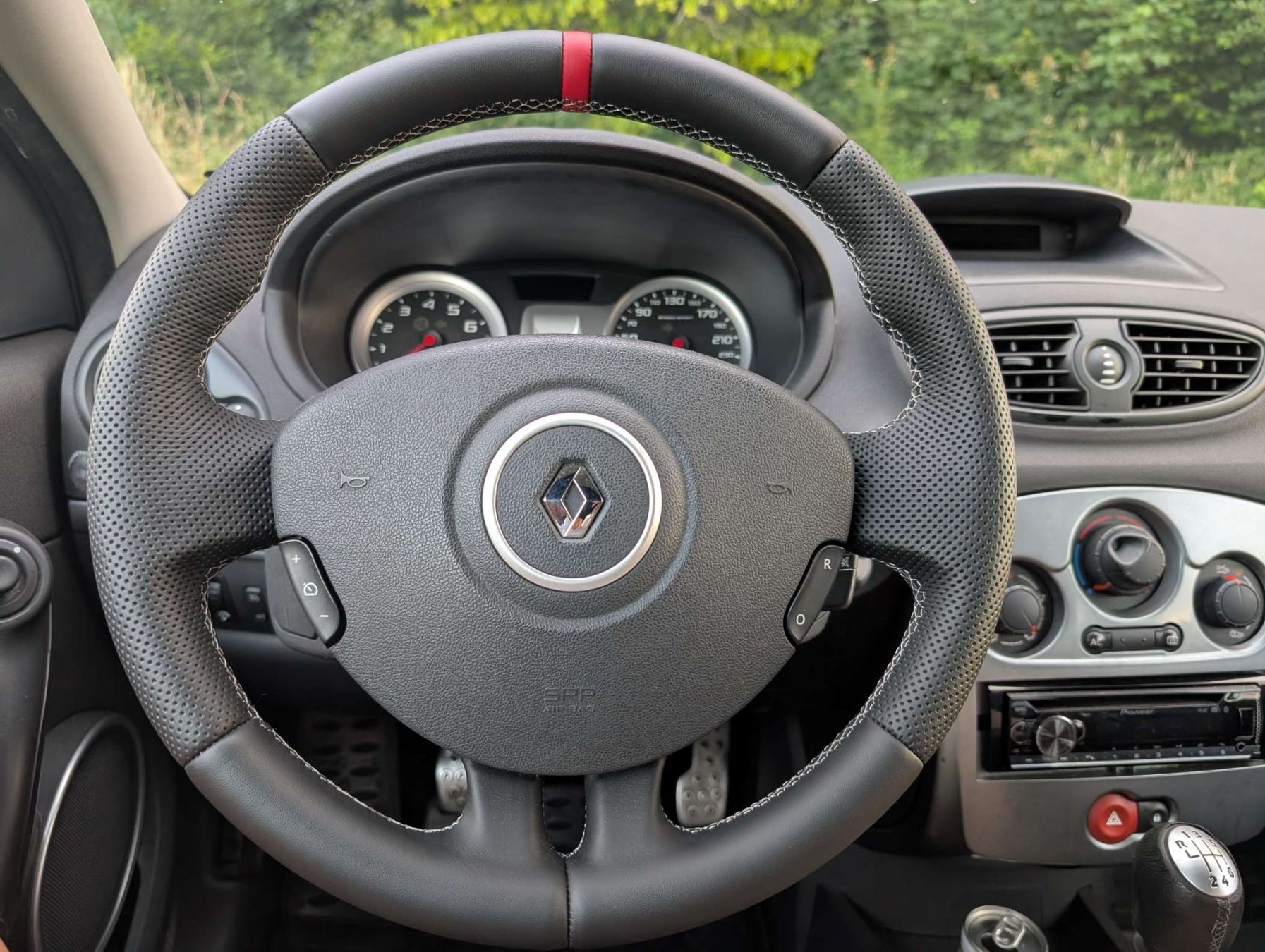Renault Autos: Renault Clio 3 Sport RS – D'occasion à Birr par Glu01 5