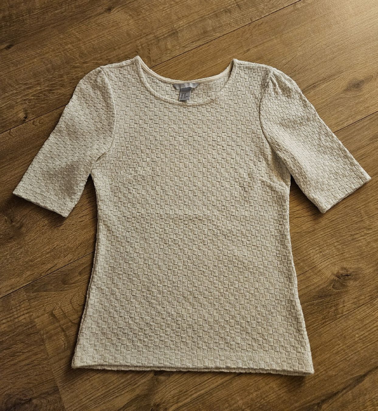 H&M T-shirt: H&M Shirt, Beige, Grösse XS. – Usato da Rhäzüns venduto da inf_rcj7