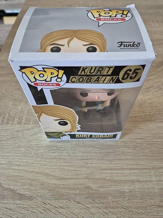 Giocattoli: Funko Pop Rocks Kurt Cobain 65 Rare – Nuovo e nell'imballaggio originale da La Chaux-de-Fonds venduto da joa_5yfy 1