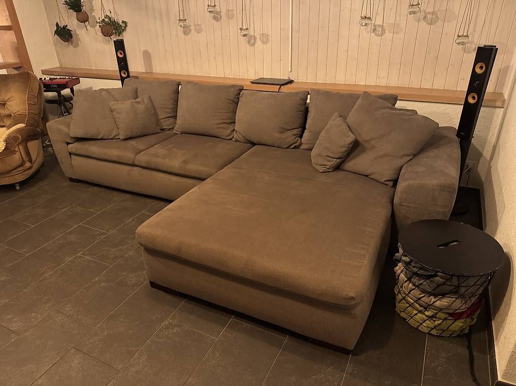 Divani: Ecksofa grau Top Zustand – Usato da Truttikon venduto da menefique