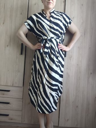 Zebra Print Midi Dress, Size M, perfect for summer walks!