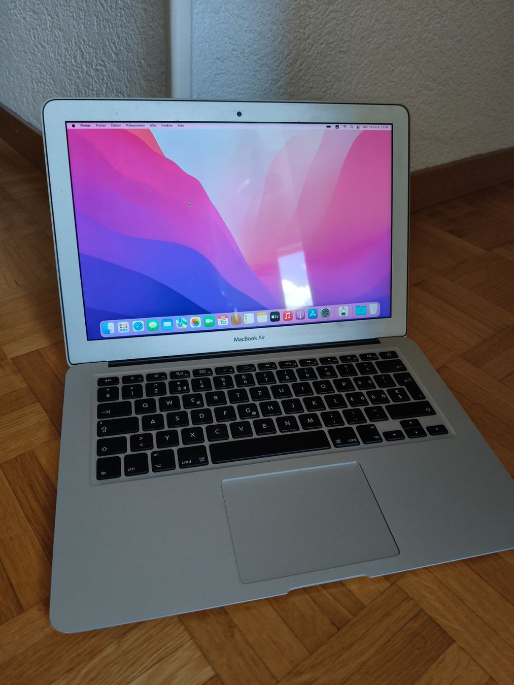 Apple Notebook: MacBook Air 13" Intel Core i5 - SSD 256GB - RAM 8GB – Usato da Martigny venduto da Yaski