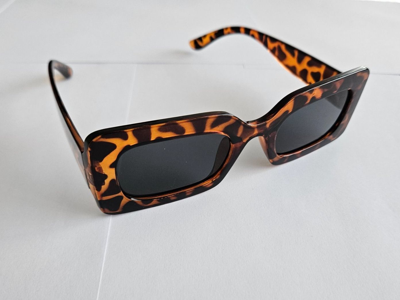 Occhiali & Lenti: Modische Damen Sonnenbrille – Nuovo e nell'imballaggio originale da Kreuzlingen venduto da RahMal 1