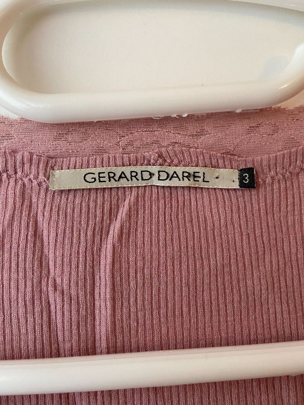 Gérard Darel Gilet & Giacche senza maniche: Gilet GERARD DAREL rose T3 – Usato da Veyrier venduto da Leilazizou 2