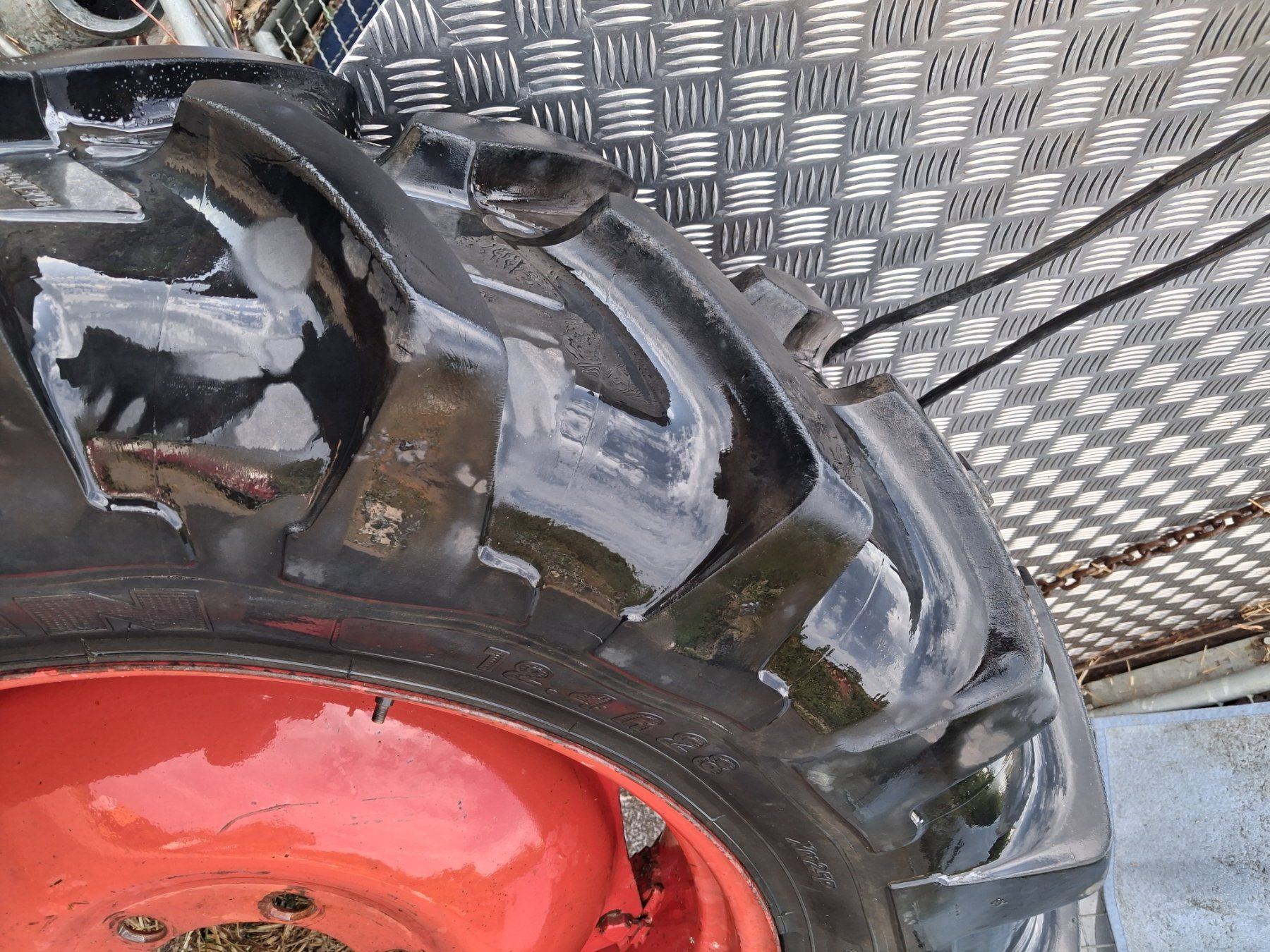 Hürlimann Trattori: Hürlimann Traktor Rad 1stk – Usato da sünikon venduto da SDF9898 1