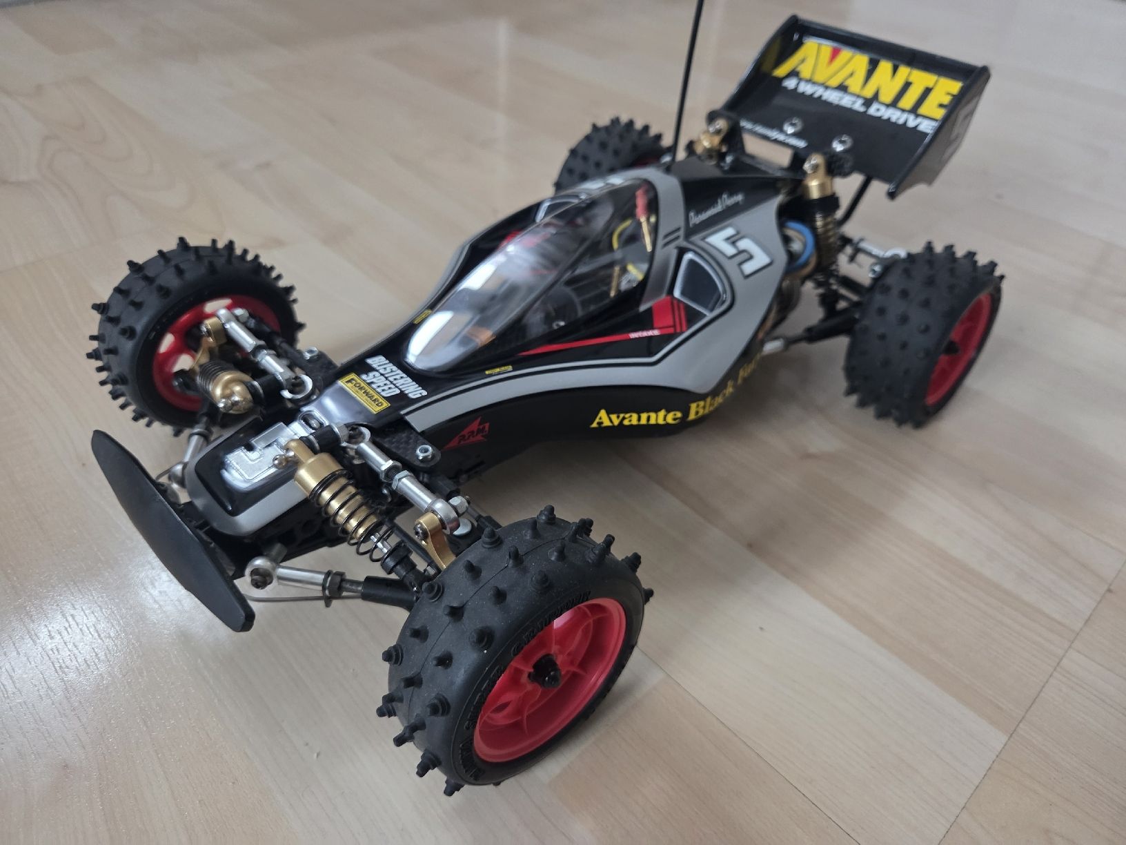 Tamiya Modellismo RC: Tamiya Avante Black Edition – Nuovo (secondo la descrizione) da Reichenburg venduto da BEFunPower