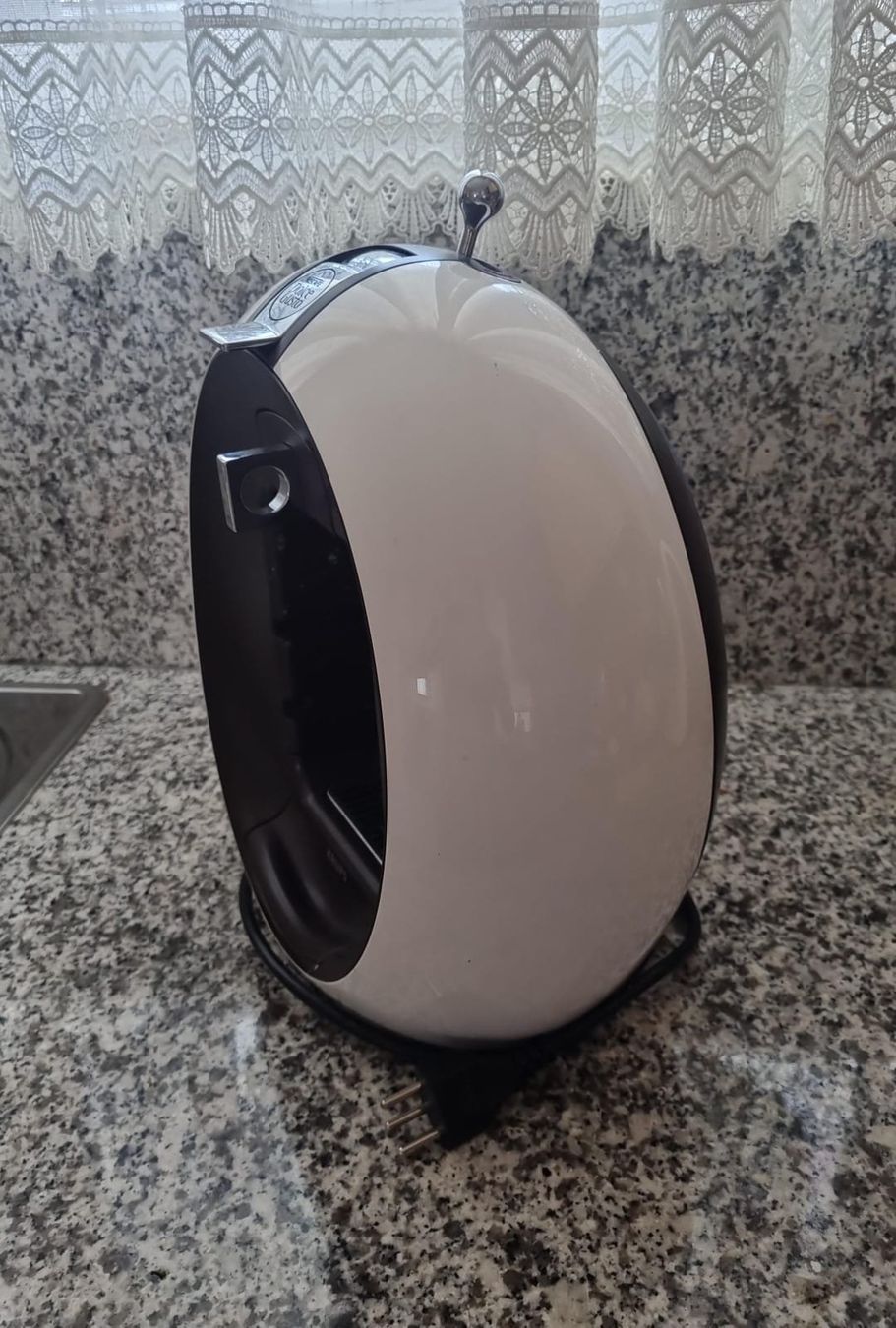 Krups Kaffeemaschinen & Espressomaschinen: Vendo macchina da caffè Nescafé Dolce Gusto – Gebraucht aus Cadenazzo von Nicopri 1