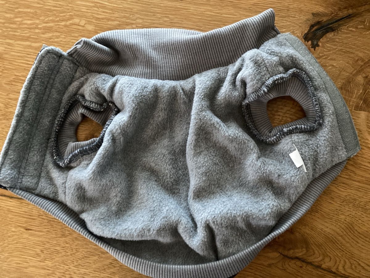 Abbigliamento: Winterlicher Hundepullover 22cm – Nuovo (secondo la descrizione) da Sumiswald venduto da Corodo 1