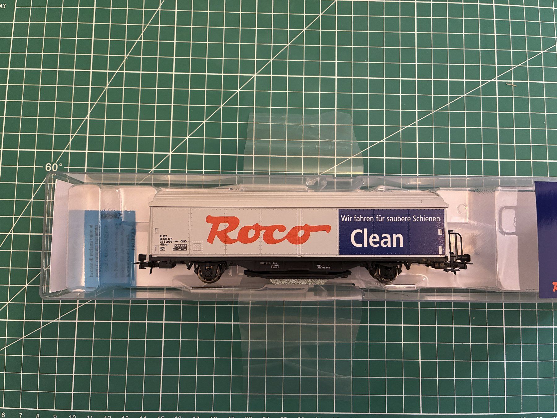 Roco Modellini di ferrovie: Roco Clean Wagon de nettoyage – Nuovo (secondo la descrizione) da Colombier NE venduto da Etifloyd2
