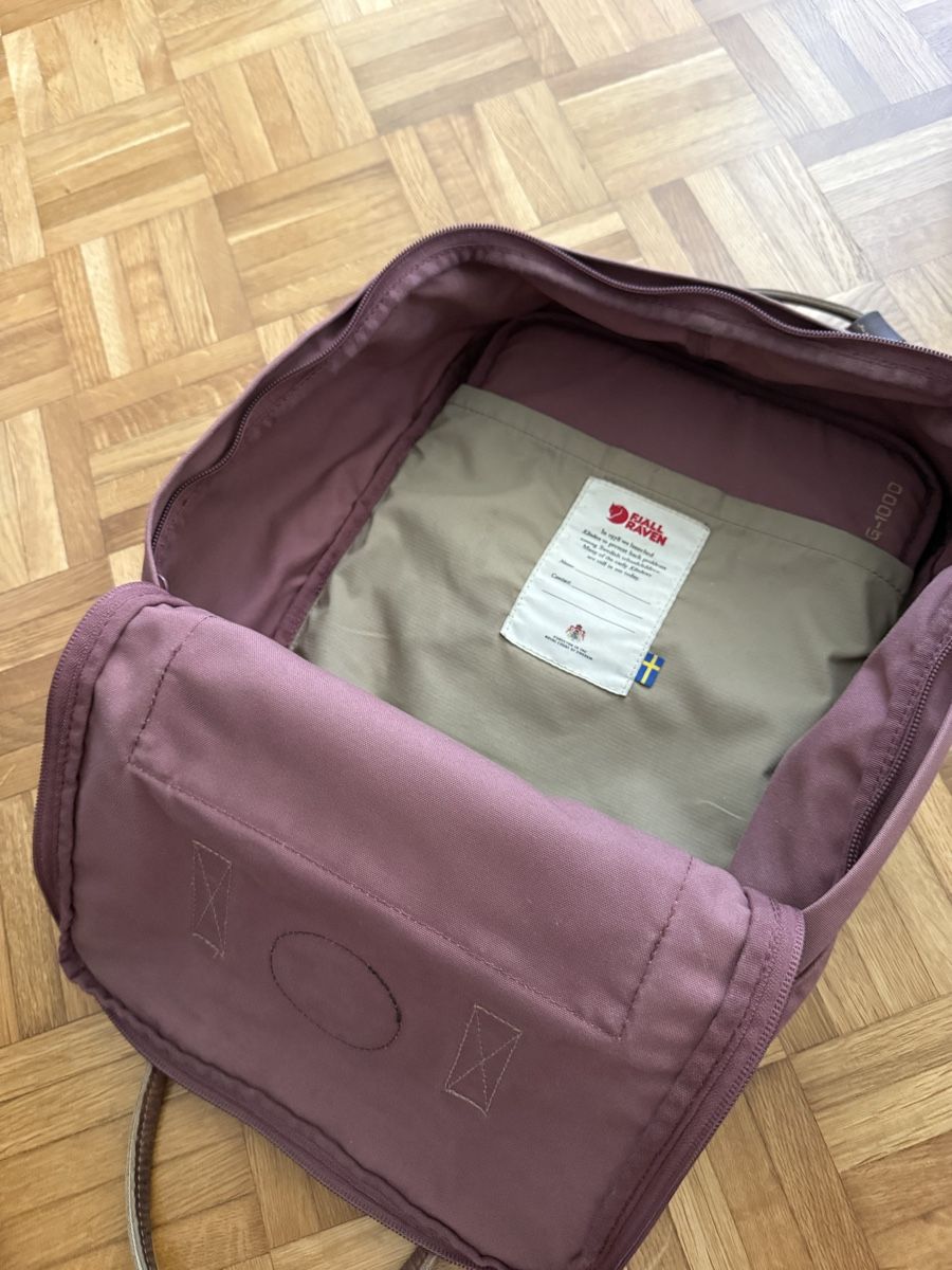 Fjällräven Zaini: Fjällräven Kanken mit Leder – Usato da Riehen venduto da Sandrita08 2