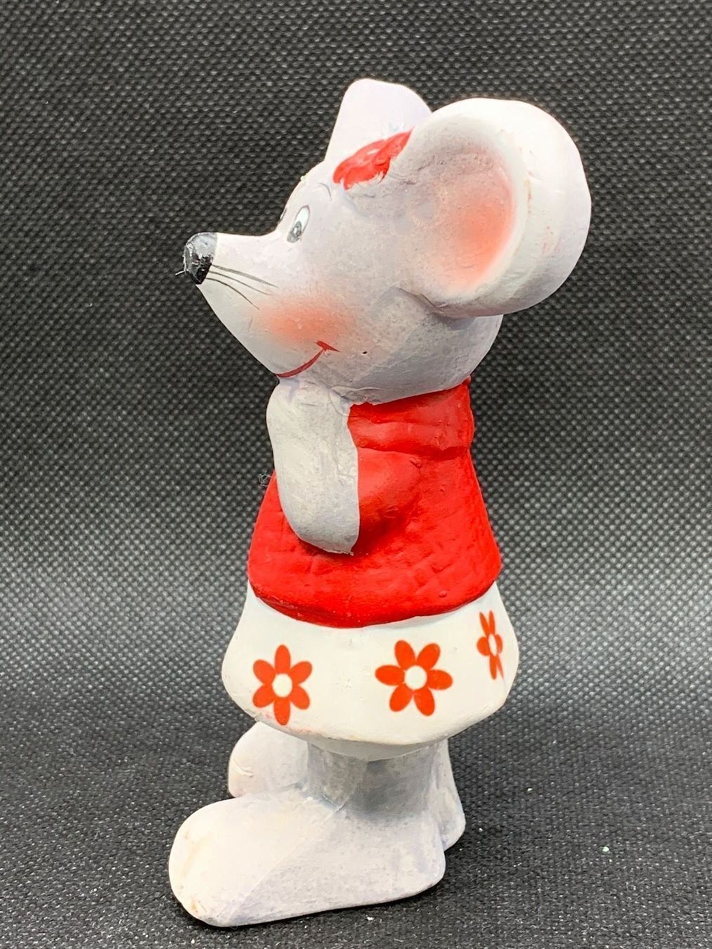 Statuette: Maus Figur mit Herz – Usato da Eschlikon TG venduto da 1.- 1