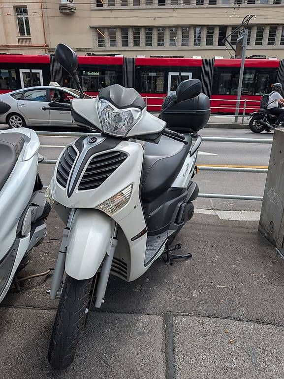 Strasse: Vengo Logik 125 mit Topbox – Gebraucht aus Bern von lin_2zyn 4