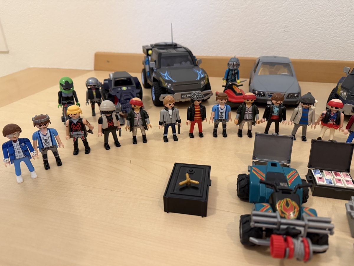 Playmobil Spielzeuge: Playmobil Gangster Set – Gebraucht aus Kaiseraugst von FlohmarktMassa 4