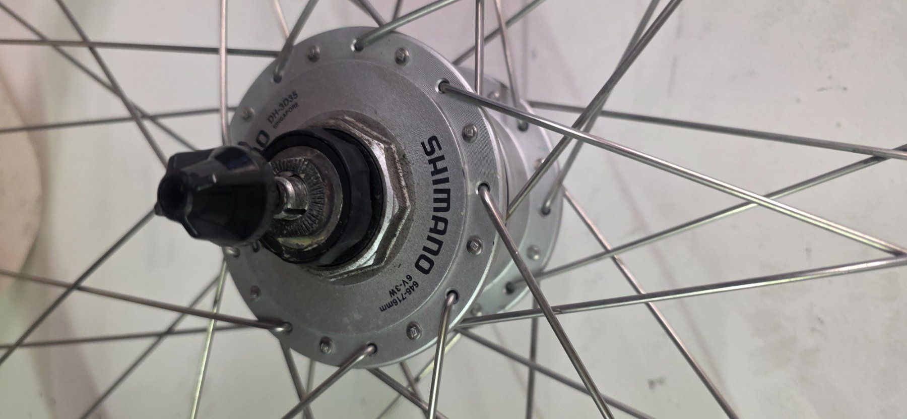 Shimano Pezzi di ricambio: Shimano Vorderrad  Nabendynamo 28 – Usato da Buchs SG venduto da MATGEOMAR 1