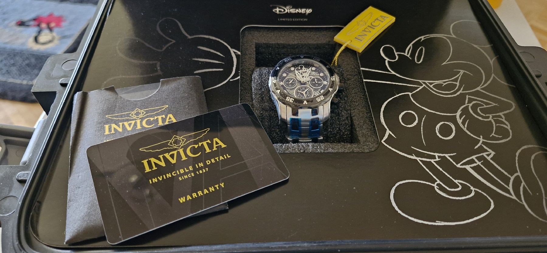 Invicta Montres: Invicta Disney Mickey Mouse Chronograph Uhr Limited E – Neuf (Voir description) à Freienstein par Snoopynchen1 2