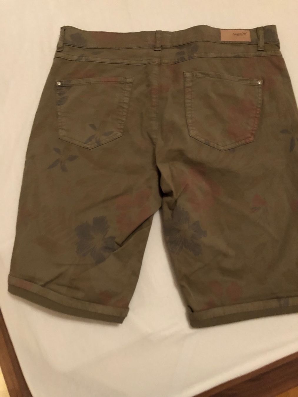Angels Hosen: Short Angels taille 42 – Gebraucht aus Mies von pulrichg 2