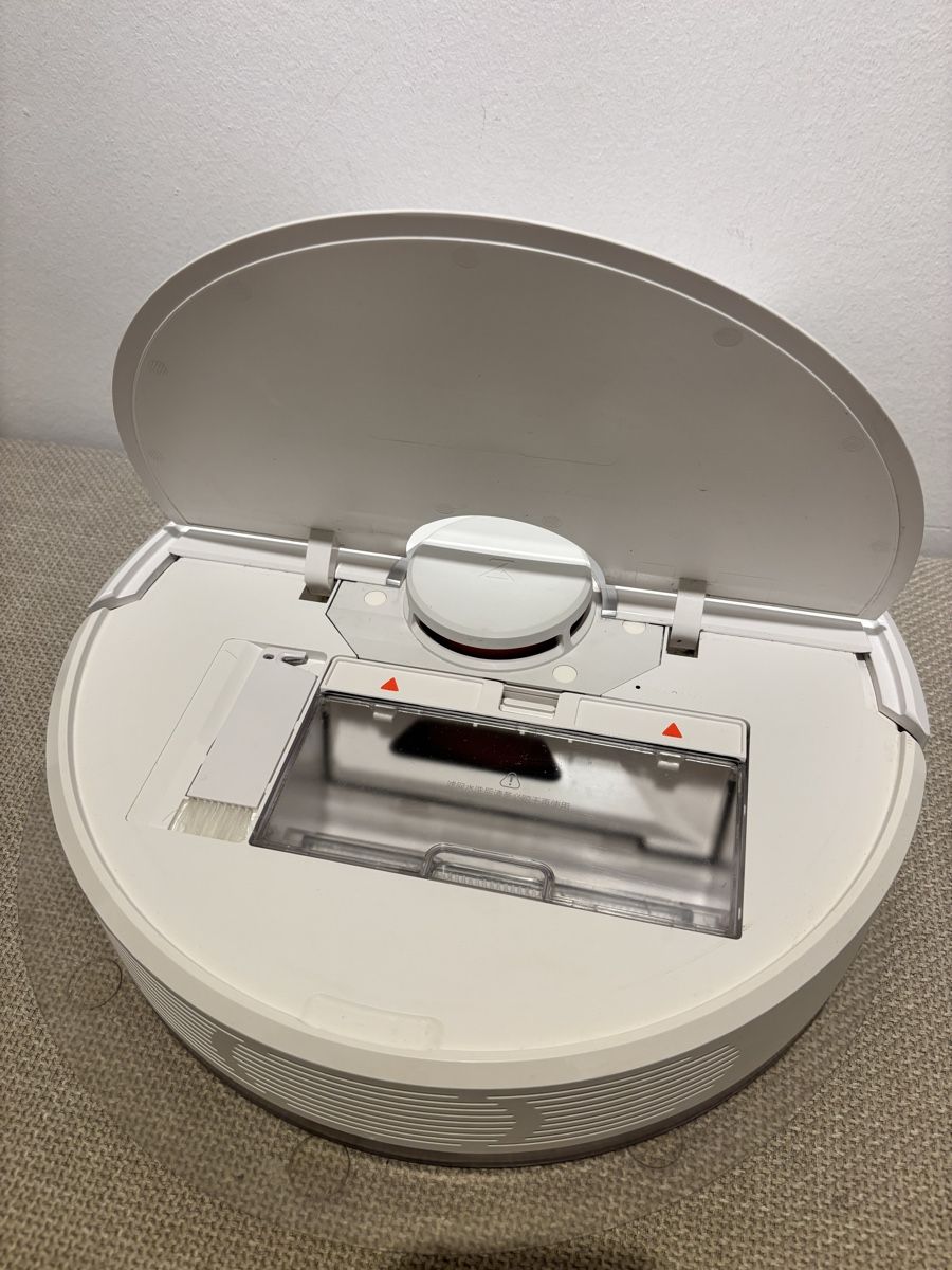 Roborock Aspirapolveri & Accessori: Roborock S6 Staubsauger + Wischer weiss – Usato da Bottmingen venduto da ana_5hrv 2