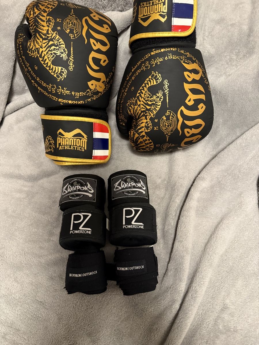 Gants & mitaines : Boxhandschuhe Phantom Athletics + Bandagen – D'occasion à Bern par pat_g5v7